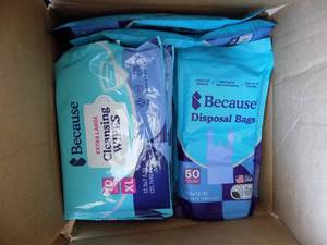 lot 73 image: Cleansing wipes and disposable bags