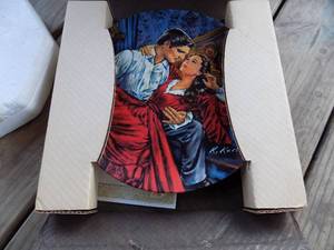 lot 121 image: Edwin Knowles dcor plate in box plate # 9525f, prayer to the great spirit dcor plate