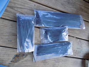 lot 123 image: various zip ties
