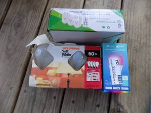lot 124 image: light bulbs and wireless remote control socket