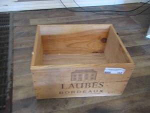 lot 152 image: Laubes Bordeaux wooden crate