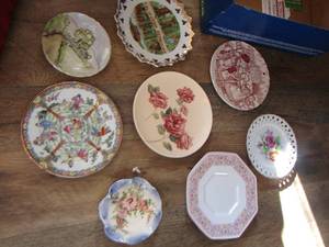 lot 185 image: small plates lot various ones