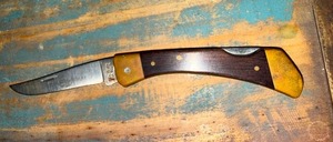 lot 135 image: Old Crafty Craftsman pocket knife
