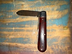 lot 148 image: Colonial multi blade pocket knife