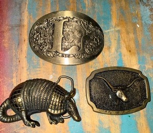 lot 144 image: qty 3 solid brass belt buckles