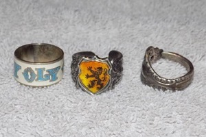 lot 67 image: 3 SILVER RINGS