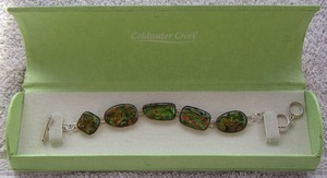 lot 27 image: DICLORMA GLASS BRACELET - COLD WATER CREEK
