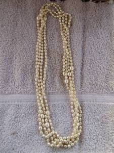 lot 33 image: FRESH WATER PEARLS 96