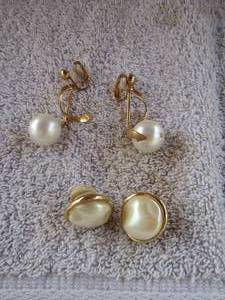 lot 24 image: 2 GOLD COLORED WITH FAUX PEARLS