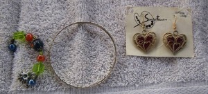 lot 110 image: 1 PAIR NEW EARRINGS AND 2 BANGEL BRACELETS