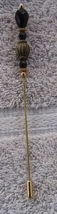 lot 138 image: LADIES HATPIN