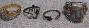 lot 295 image: 4 RINGS