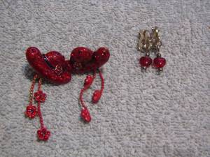 lot 304 image: RED HAT EARRINGS & COUNTRY GIRL EARRINGS