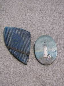 lot 294 image: PAINTED LIGHTHOUSE & ART DECO PINS