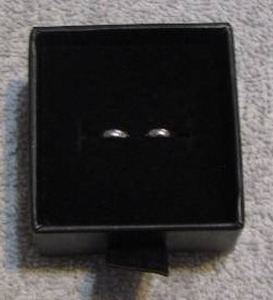 lot 279 image: MINT & LILLIE  TINY EARRING HOOPS  (DAINTY HUGGY)