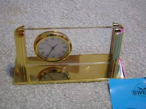 lot 300 image: SWEDA BUSINESS CARD HOLDER & CLOCK