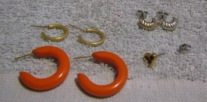 lot 162 image: 3 SETS EARRINGS