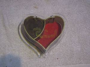 lot 176 image: HEART MUSIC BOX  YOU LIGHT UP MY LIFE