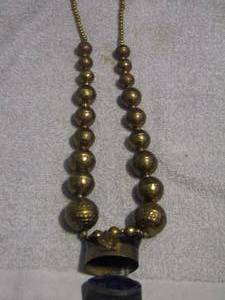 lot 194 image: VINTAGE TRIBAL BAKELITE PRAYER BOX WITH BRASS HINGED BEADS