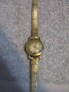 lot 191 image: LADIES VINTAGE WATCH WITTHAUER WITH 10 K GF BEZEL