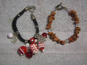 lot 155 image: 2 BRACELETS