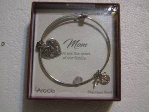 lot 249 image: BRACELET FOR MOM - NIB