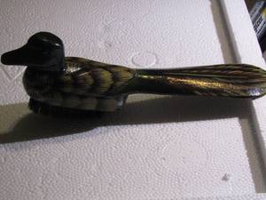 lot 210 image: DUCK LINT BRUSH