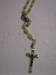 lot 248 image: CREAM ROSARY
