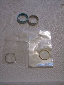 lot 343 image: THIN BANDS