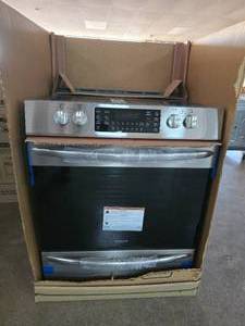 lot 41 image: NEW Frigidaire Gallery 30 5 Burner Front Control Glass Top Electric Range w Air Fry, Model FGEH3047VFF Stainless Steel