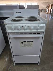 lot 43 image: NEW Brown 20 Electric 4 Burner Range, Model WEM110-X White