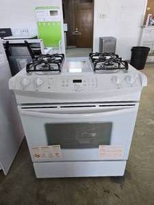 lot 46 image: NEW Frigidaire Gallery 30 Front Control 4 Burner Gas Range, White