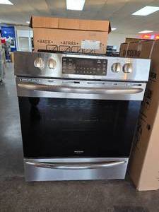 lot 51 image: NEW Frigidaire Gallery 30 5 Burner Front Control Glass Top Electric Range w Air Fry, Model FGEH3047VFF Stainless Steel