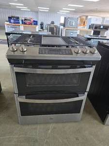 lot 60 image: NEW GE 30 5 Burner Gas Double Range w Griddle & Airfry, Stainless Steel