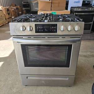 lot 82 image: Frigidaire 30 5 Burner Gas Range, Model FFGH3054USD