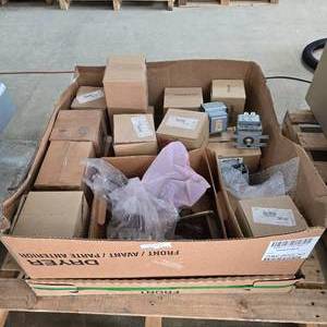 lot 177 image: Pallet of Misc Microwave Magnetrons