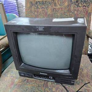 lot 152 image: Panasonic Color Video Monitor, Formerly Used at NASA.  Model CT-1331Y