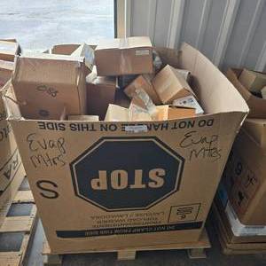 lot 226 image: Large Lot of Misc Evaporator Motors