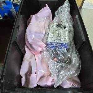 lot 260 image: Lot of 8 Johnson Controls Spring Return Actuators.  Includes M9208-GGB-YK10 (Qty 7) & VA9203-GGA-1Z (Qty 1)