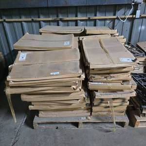 lot 283 image: Pallet of Dacor Range Grates