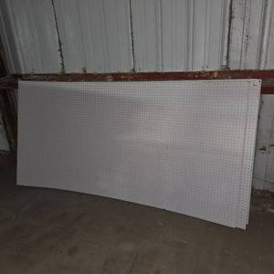 lot 298 image: Lot of 5 8 x 4 White Pegboard