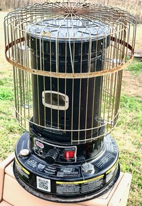 lot 7 image: Dyna-Glo Model WK95C8B Portable Kerosene Heater