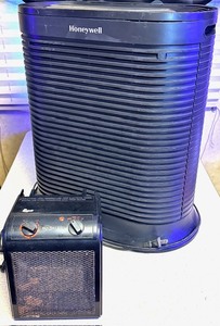 lot 29 image: Honeywell HPA-200 True HEPA Air Purifier with Allergen Remover - for Large Room - Up to 310 sq. ft. &amp Holmes Air Small Heater