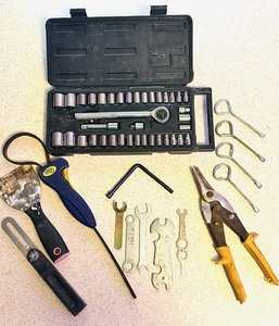 lot 143 image: 38 Socket Set &amp Assorted Tools