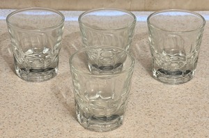 lot 212 image: Anchor Hocking 4-12 oz Rocks Glass - New Orleans Style