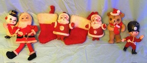 lot 232 image: Vintage 1950s-60s Christmas Ornament Figures &amp Mini-Stockings
