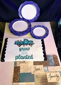 lot 242 image: Five (5) Coventry Rancho Dinner Plates &amp Two (2)Salad Plates and Two (2) Sets of Inspirational Placemats