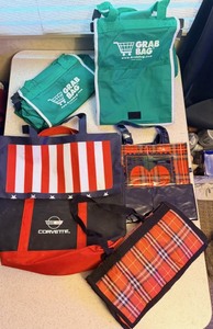 lot 250 image: Five (5) Reusable Shopping Bags - One Even Unfolds &amp Has Wheels