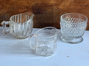 lot 252 image: Vintage Indiana Glass Diamond Point Open Sugar Bowl #35, &nbspJeanette Glass National Pattern Creamer (1950s), &nbspDuncan &amp Miller Glass Company Company Thread Band #86 (Tavern Pattern) Produced between 1906-1920