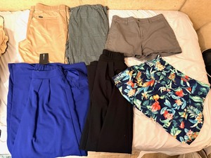 lot 292 image: Sox (6) Pair of Womens Pants or Shorts - Including Fashion Nova &amp Lee
